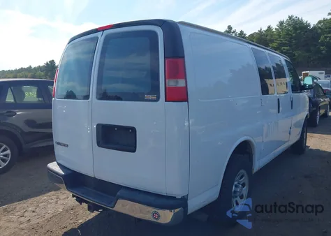 2011 Chevrolet Express G1500 z USA, uszkodzony, nr VIN 1GCSHAF42B1121255
